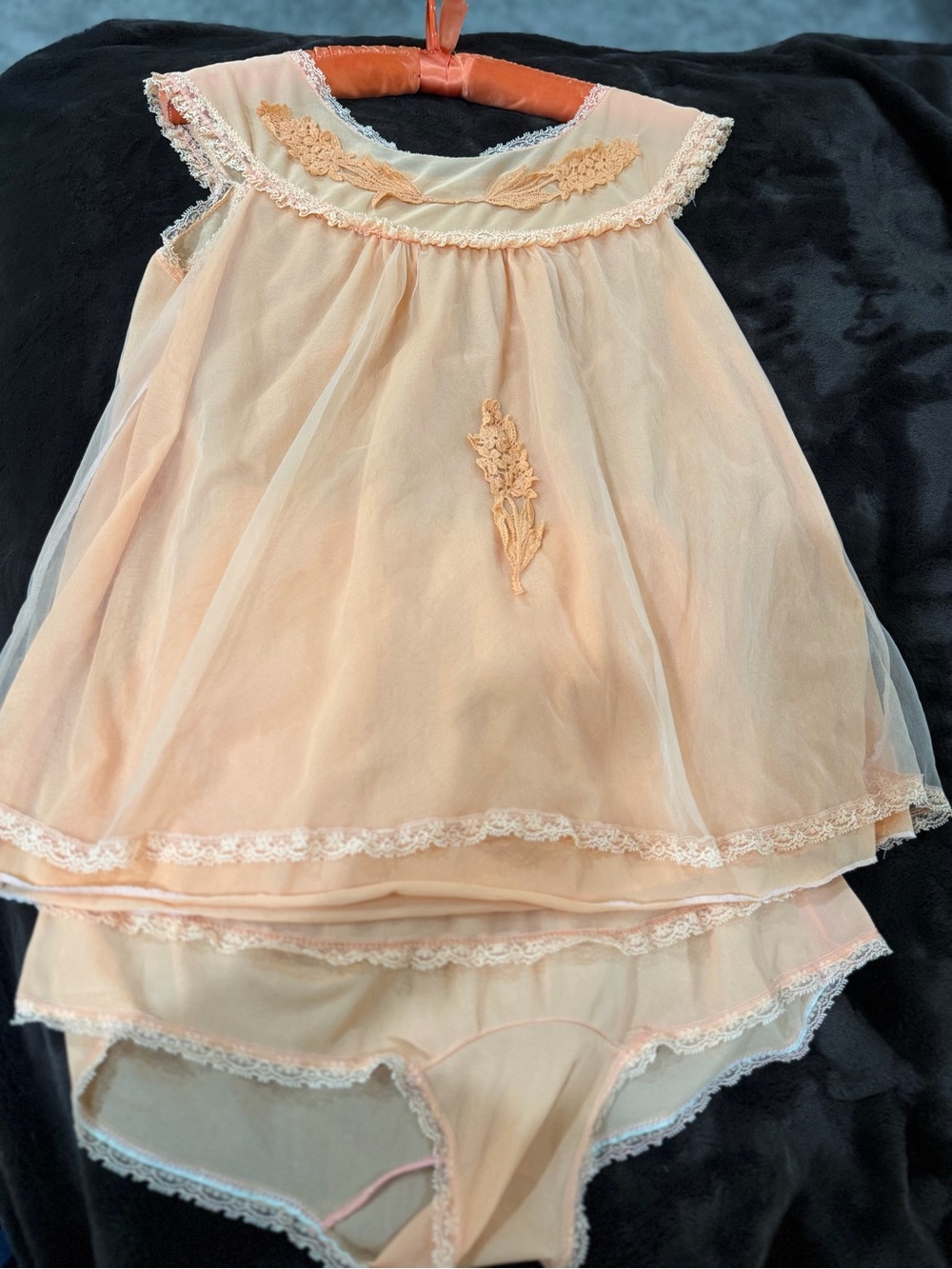 Rare 1960s vintage peach, baby doll nightgown, panty set.